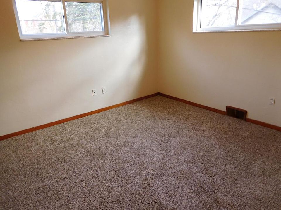 12x14 bedroom