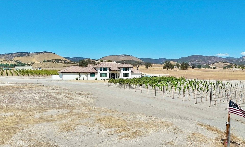 1st image of 50645 Lockwood Rd