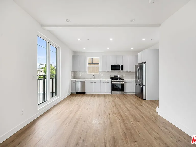11253 Hatteras St — Photo 5
