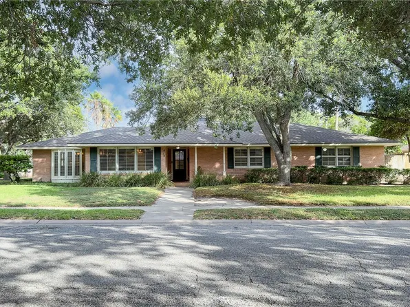 414 Barracuda Pl, Corpus Christi, TX 78411