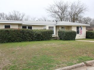3700 Kris St, North Richland Hills, TX 76180