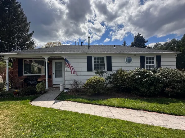 6 Bobbink Ct, Clifton, NJ 07013