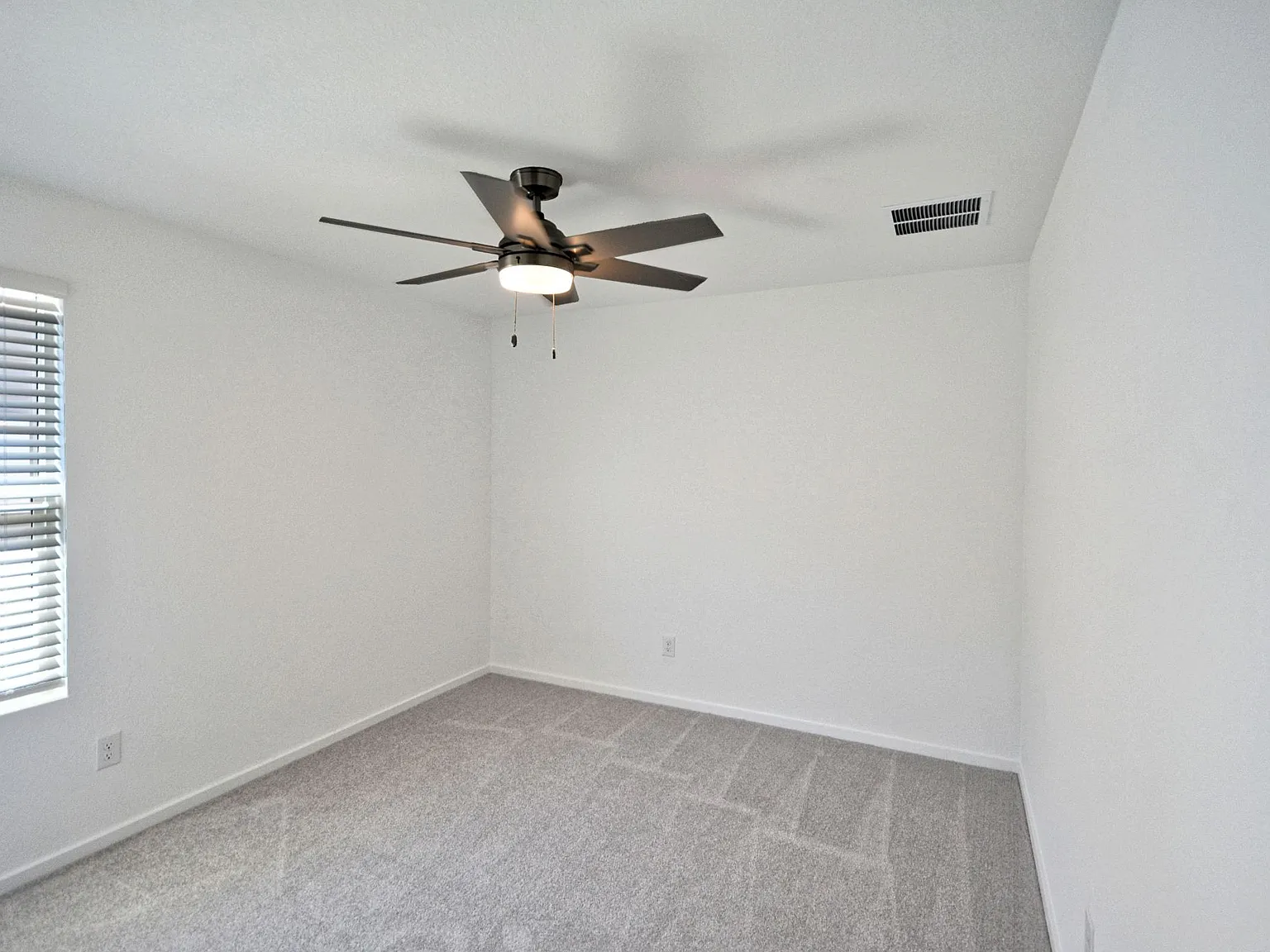 1517 Hummock Steep - 1 — Photo 3