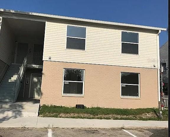 1st image of 7210 N Manhattan Ave APT 214