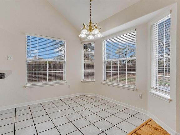 5th image of 134 Laumaia Ln