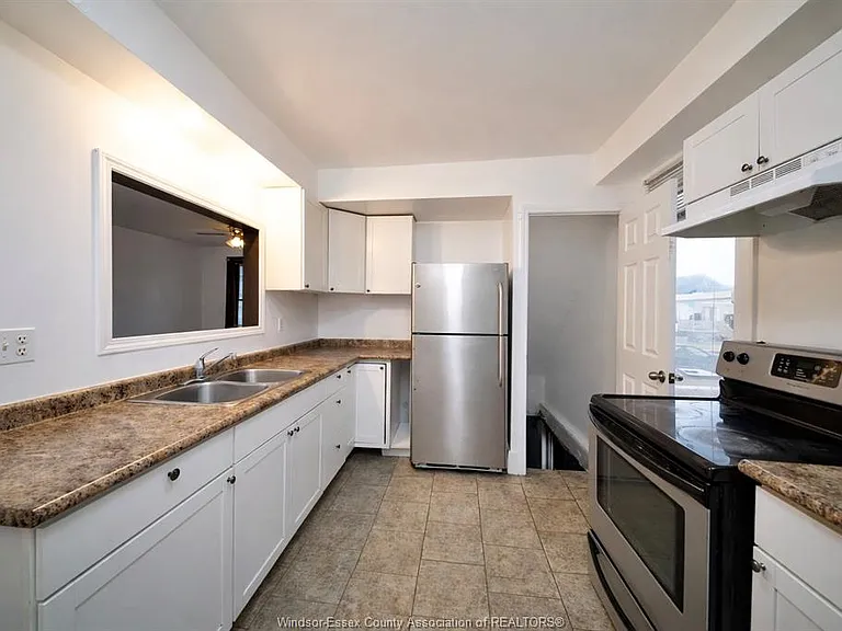 3463 Harris St — Photo 8