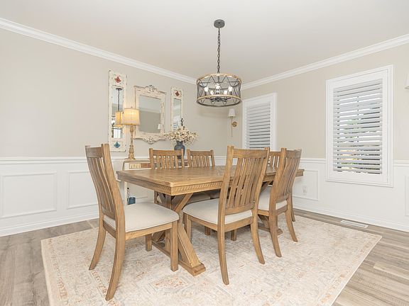 4th image of 4522 Ivy Glenn Dr