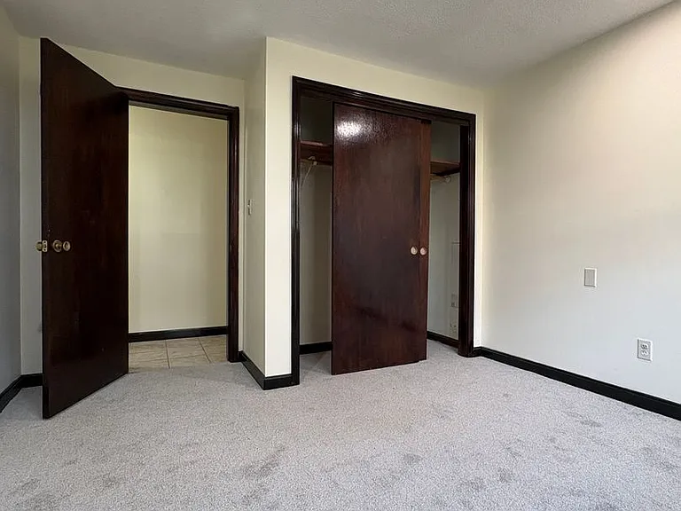 700 Robbins Ave #6 — Photo 7