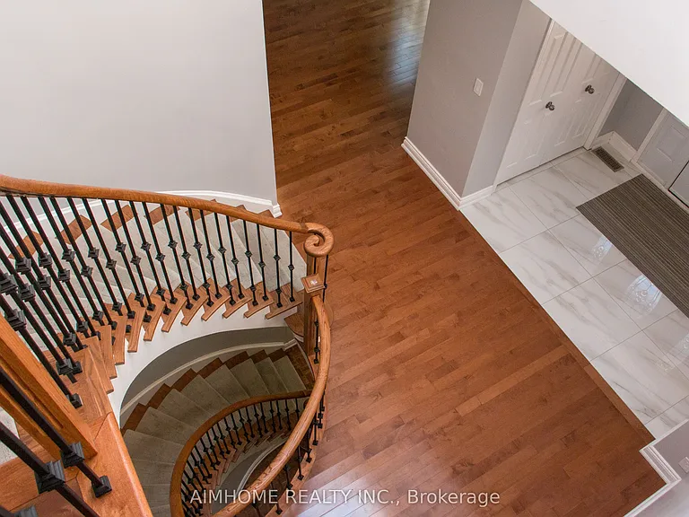 103 Clarinda Dr — Photo 5