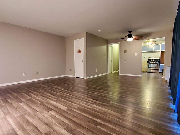 3rd image of 4102 Daniels Ave APT 204