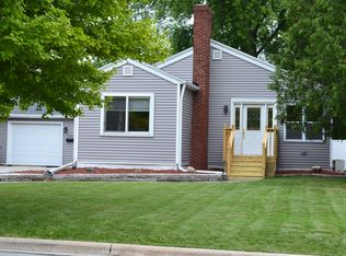 1312 McCormick St, Green Bay, WI 54301