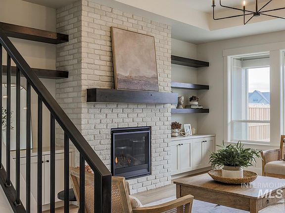 7th image of this home