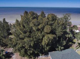 3439 Pandora Dr, Weeki Wachee, FL 34607