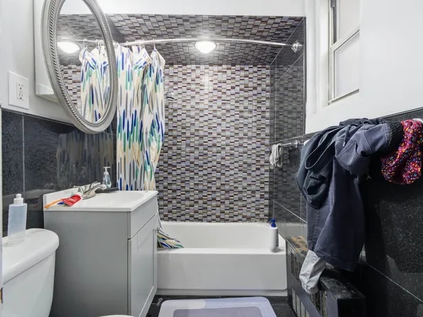 201 Saint Pauls Avenue image 12 of 19