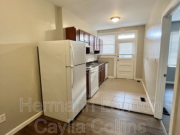 4th image of 3656 Bates St #2W