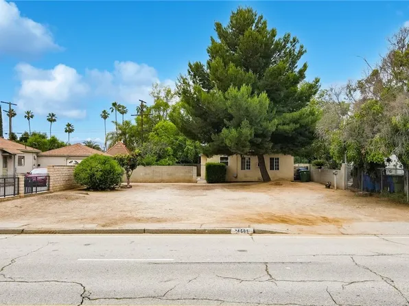 14601 Chatsworth Dr, Mission Hills, CA 91345