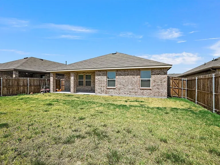 3000 Buttonbush Dr — Photo 8