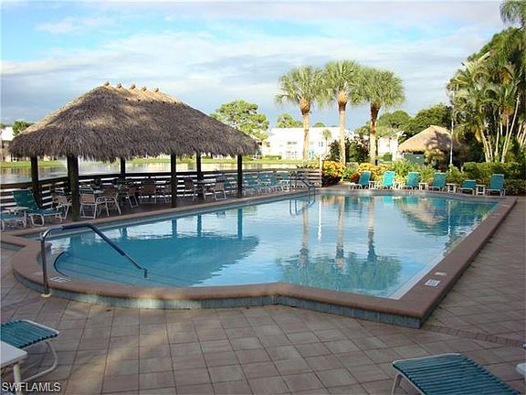 5th image of 881 Gulf Pavilion Dr #102