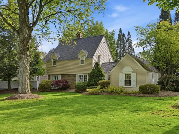 755 Seminole Rd, Meadville, PA 16335