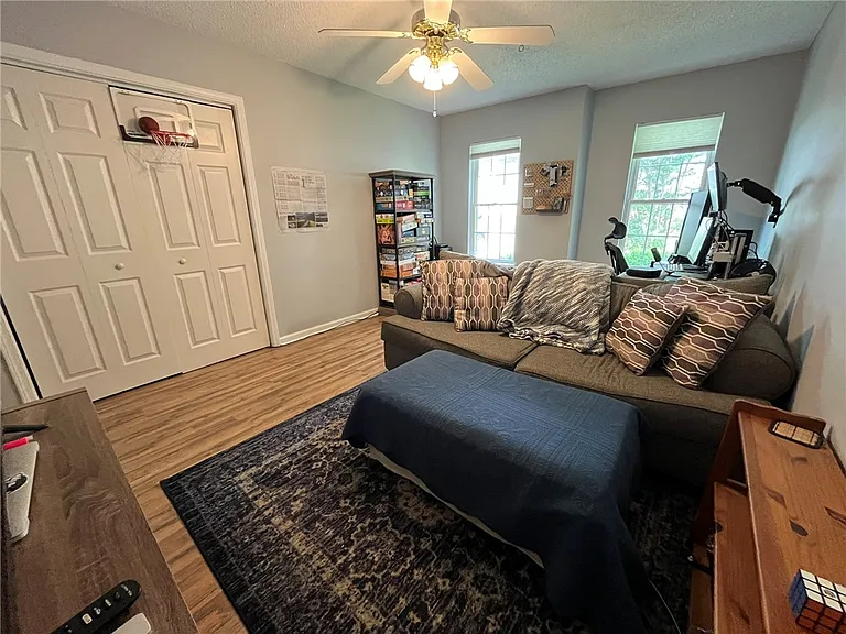 116 Arbors Ct — Photo 26