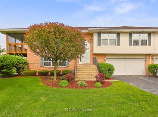 8426 Kirby Dr, Tinley Park, IL