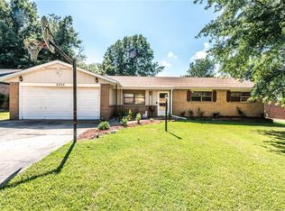 2204 Lynn St, Springdale, AR 72762