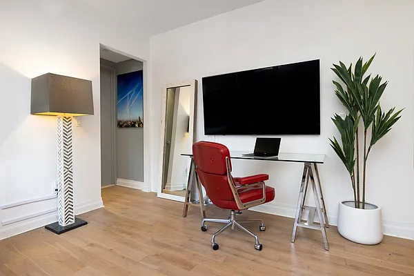 Rented by Compass | media 17