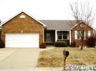 713 Vassar Dr, Edwardsville, IL