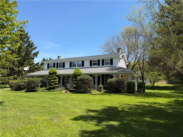 10806 Tuttle Dr, Corning, NY 14830