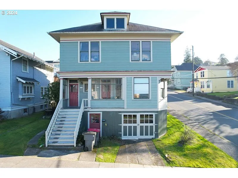 1111 Harrison Ave photo 1