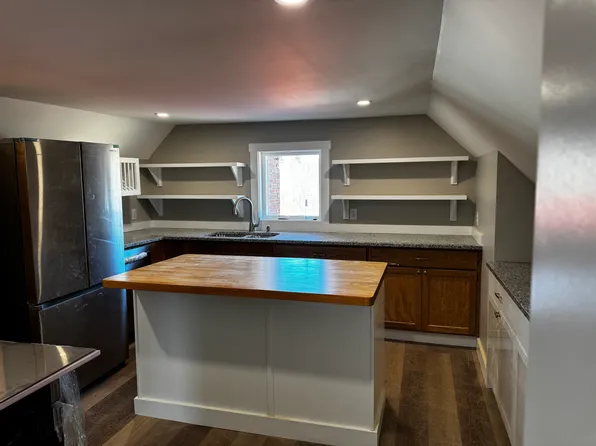 16 E Main St #B, Monroe, ME 04951