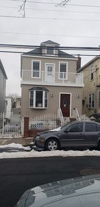 4437 Richardson Ave, Bronx, NY, 10470