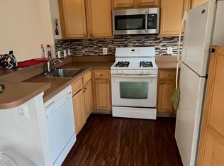 23056 Fontwell Sq, Sterling, VA 20166