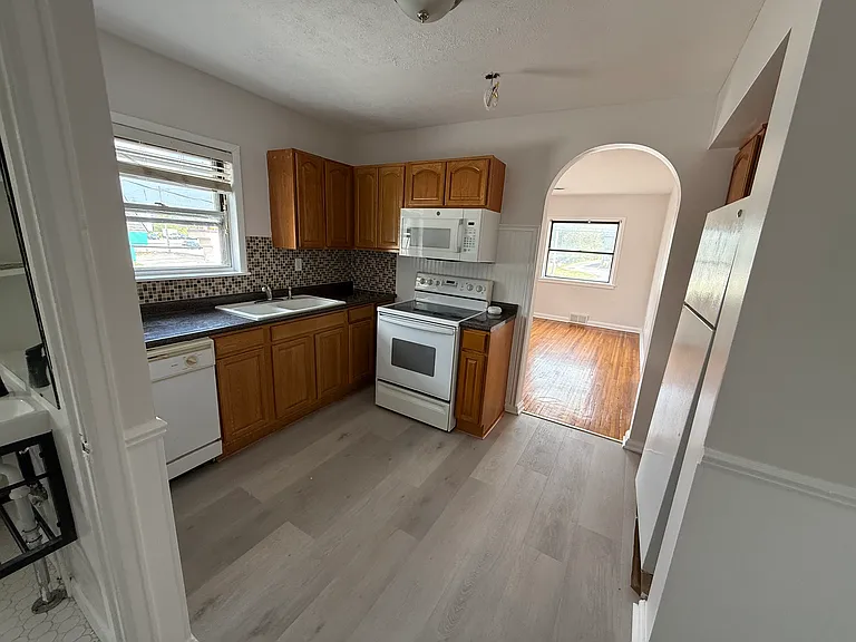 2829 W Henrietta Rd — Photo 1