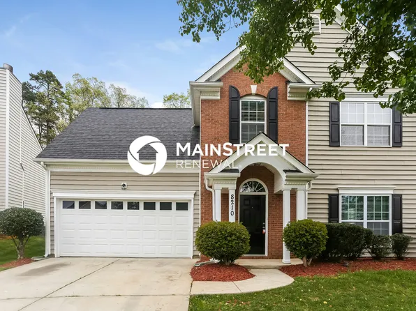 8210 Chatham Oaks Dr, Concord, NC 28027