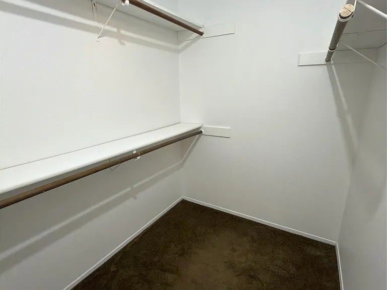 5601 Porsche Ln — Photo 14