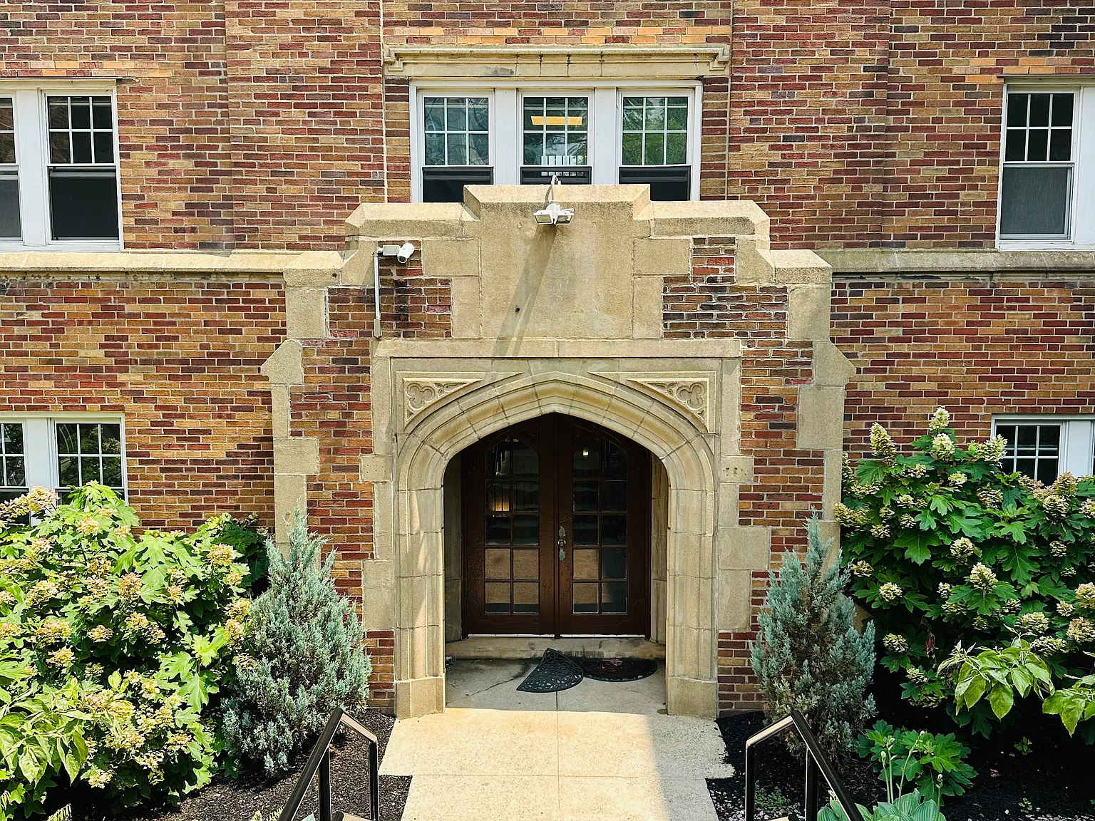 1 bed, 675 sqft, $2,100 — Photo 2