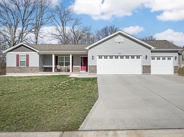 129 Saddleback Ridge Dr, Winfield, MO 63389