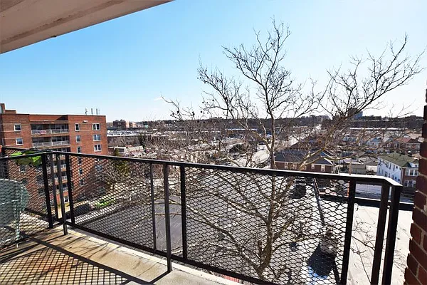 Sold by Merit Group & Associates | media 14