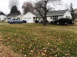 35 Burwood Rd, Wethersfield, CT 06109