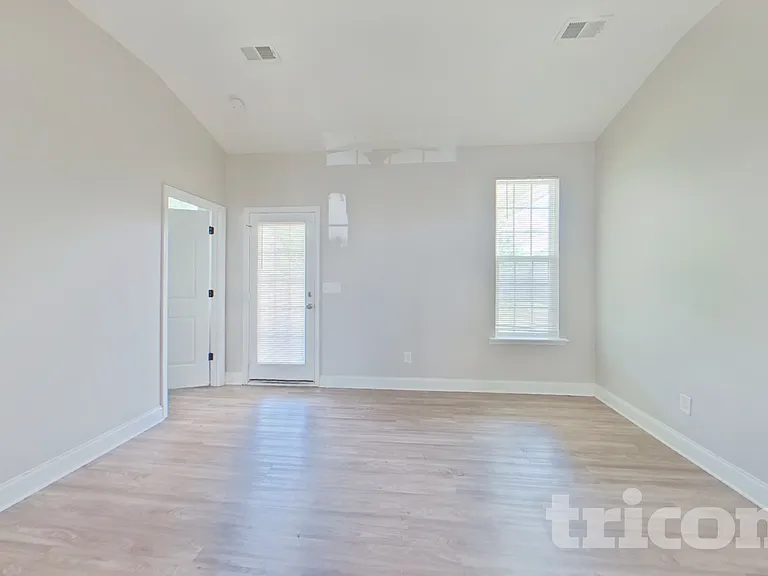 11 Sedge Ct — Photo 3