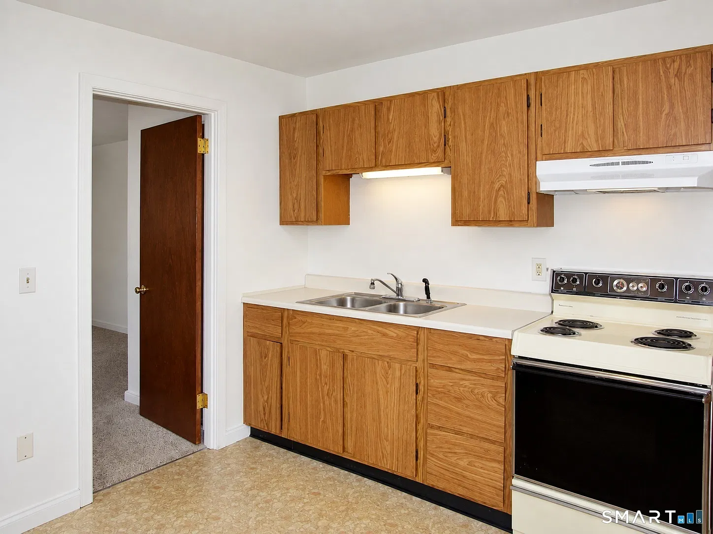 1 bed, 800 sqft, $1,400 — Photo 3