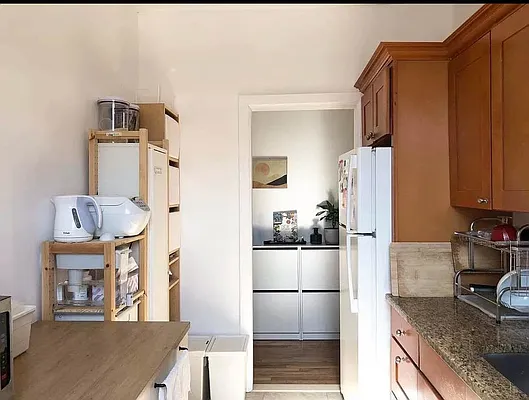 Rented by Grand Group Realty | media 7