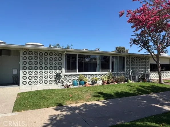 1241 Knollwood Rd APT 46D, Seal Beach, CA 90740
