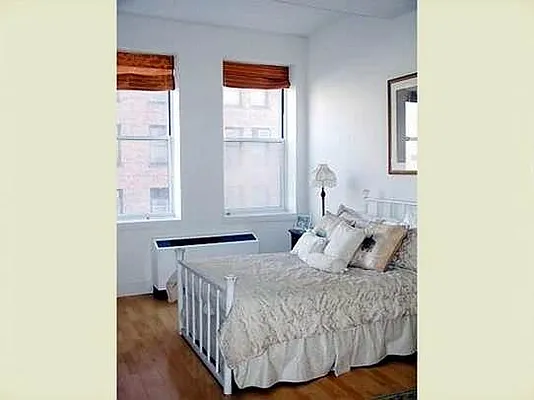 Sold by Stribling | media 8