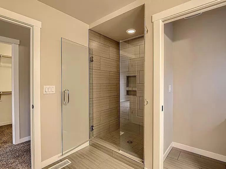 4016 SE 168th Ave — Photo 5