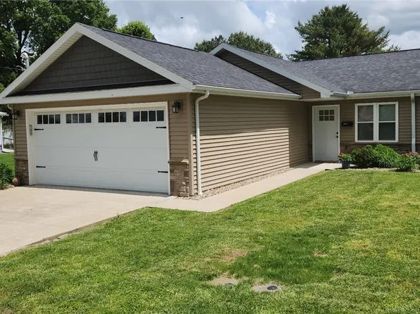 416 Elm St #B, Belpre, OH 45714