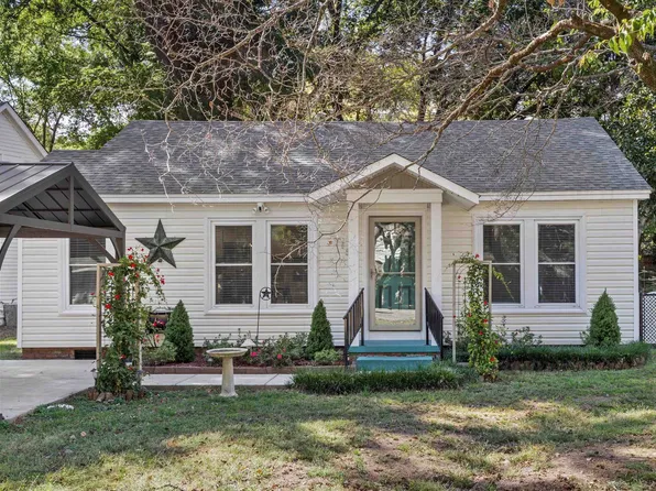 715 S Maple St, Covington, TN 38019