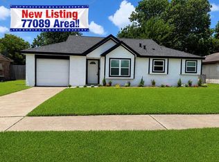 11938 Flushing Meadows Dr, Houston, TX 77089