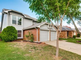 910 Ramblewood Dr, Lewisville, TX 75067